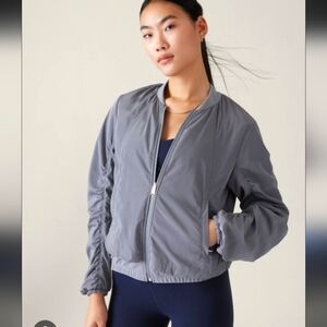Athleta Gray Wayfarer Bomber Jacket L Windbreaker Casual Hiking Gorpcore